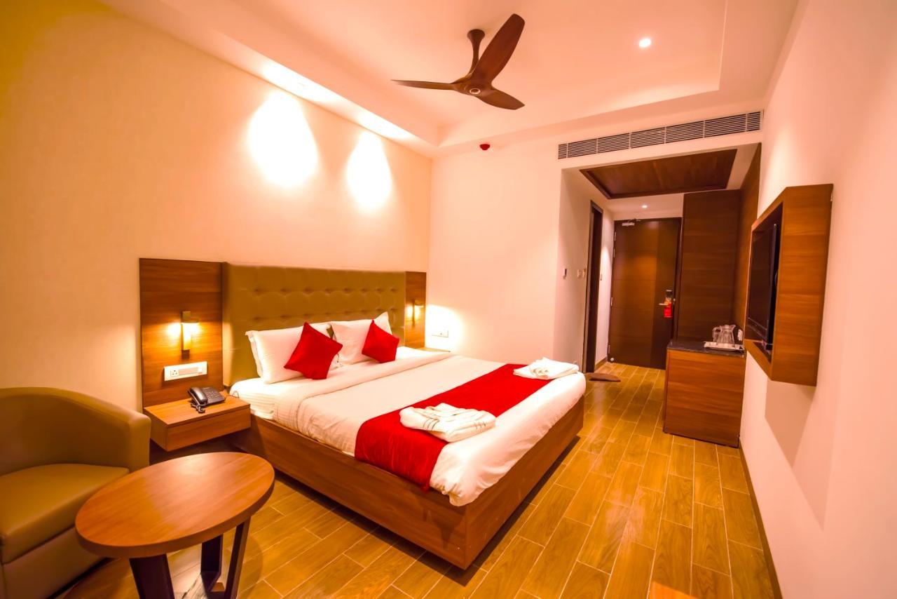 Hotel Annamalai Bahur 외부 사진
