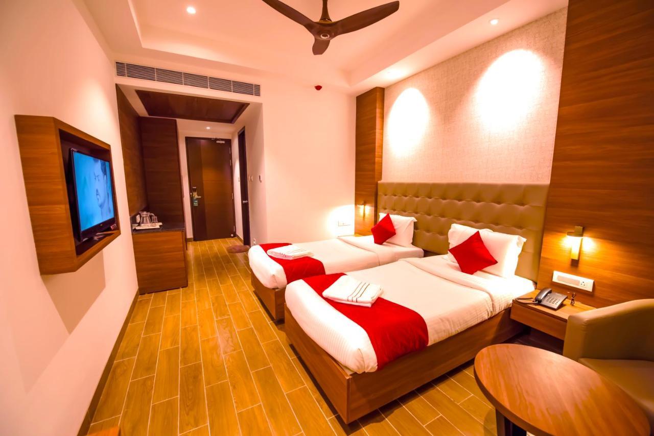 Hotel Annamalai Bahur 외부 사진